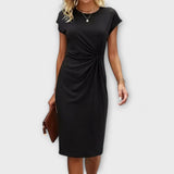 Klára - Elegantna Prilagođena Haljina za Žene