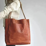Valentino - Elegantna Klasična Torba